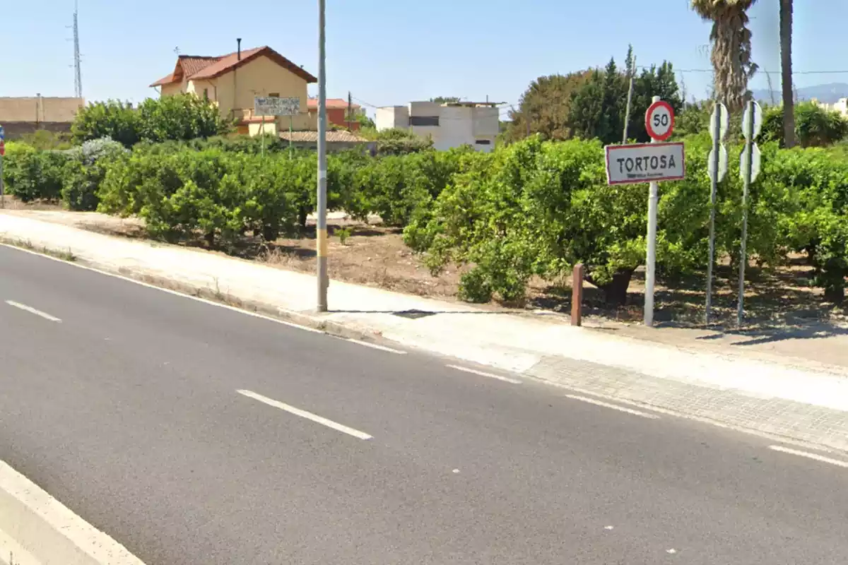 Un tramo de la carretera a la altura de Tortosa