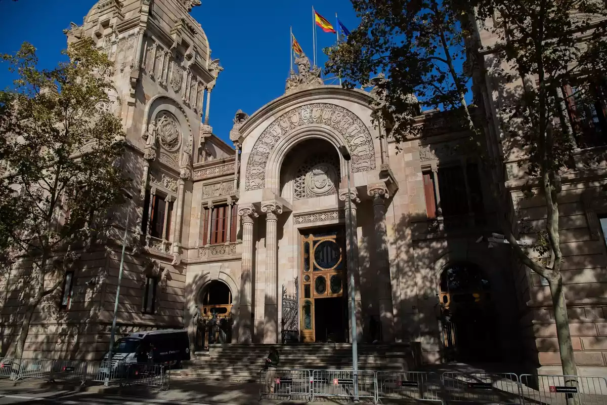 Fachada del Palacio de Justicia de Catalunya, sede del TSJC y de la Audiencia de Barcelona