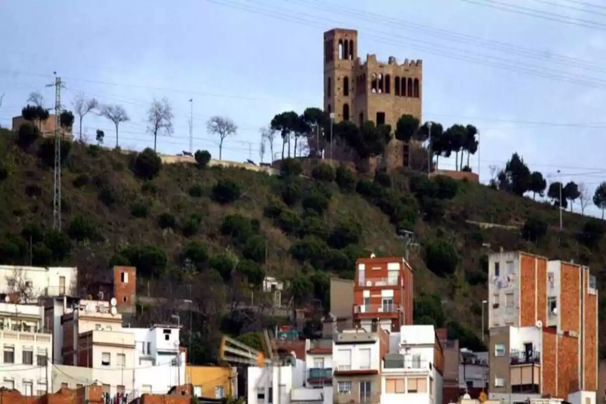 Montaña del barrio de Torre Baró