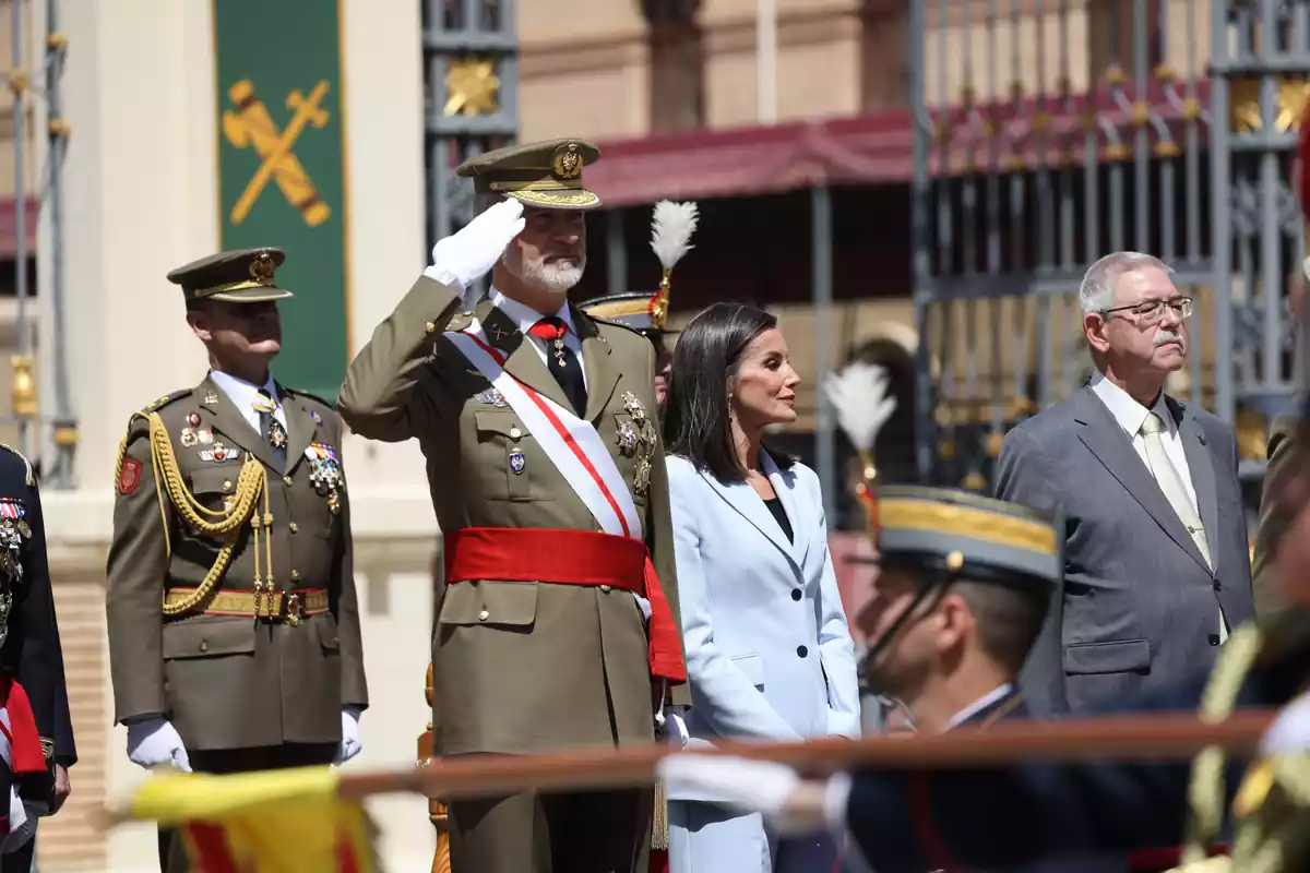 El Rey Felipe VI y la Reina Letizia en el 40 aniversario de la jura de Bandera del Rey Felipe VI en el Ejército de Tierra en la Academia General Militar de Zaragoza