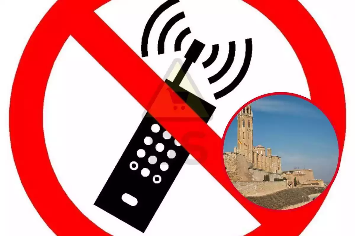 Imagen de un teléfono sin funcionar y Lleida