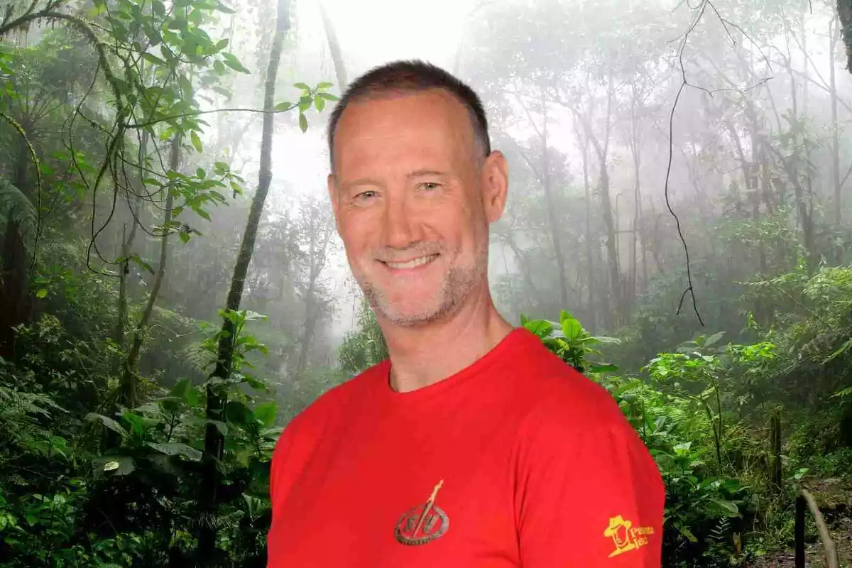 Pedro García Aguado en una selva